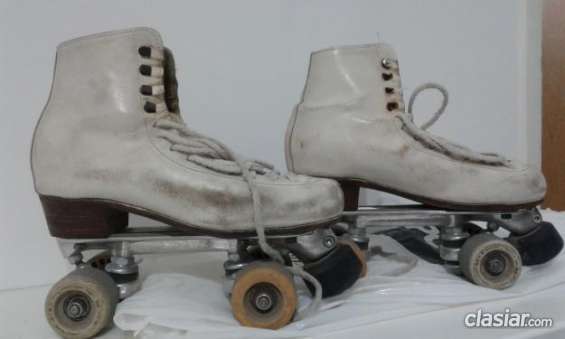 Vendo primer oferta razonable patines de artístico sobre ruedas, talle 38/39, botas puntana a precio bajo